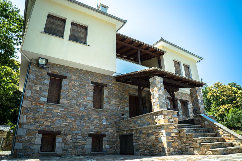 Luxury Villa With Pool In 차가라다 외부 사진