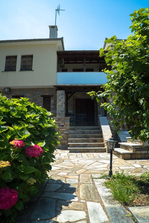 Luxury Villa With Pool In 차가라다 외부 사진