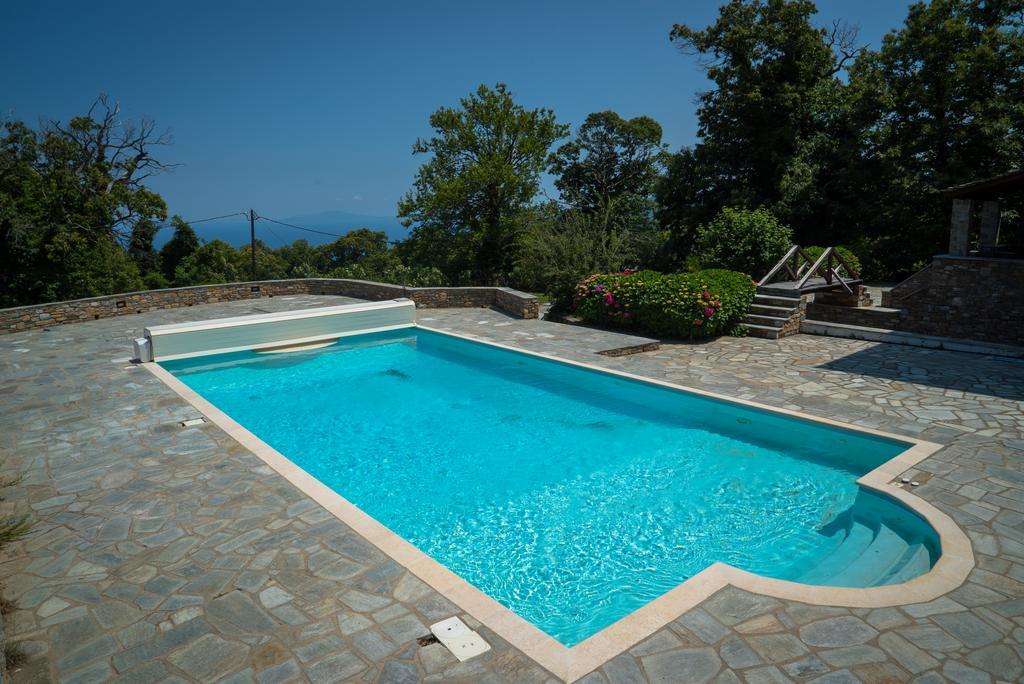 Luxury Villa With Pool In 차가라다 외부 사진