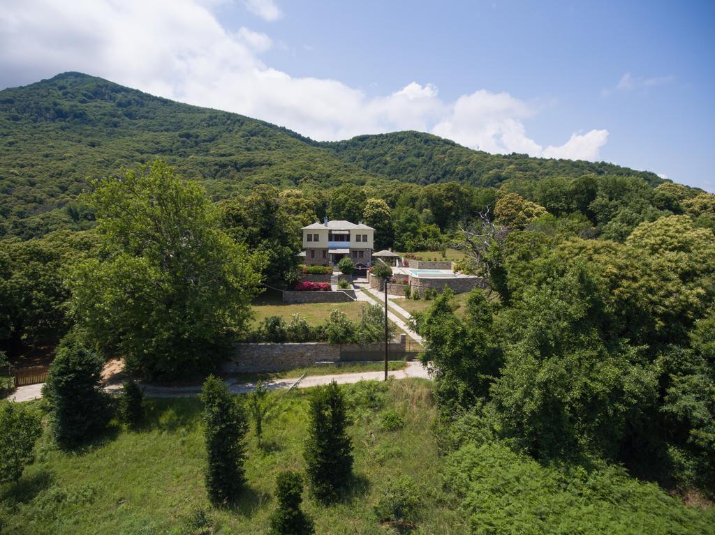 Luxury Villa With Pool In 차가라다 외부 사진